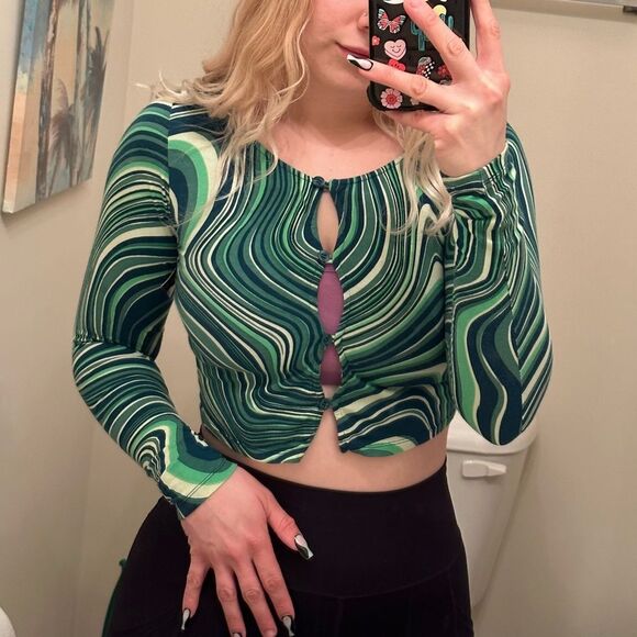 MOTEL Rocks size s green trippy print long sleeve button up crop top - Picture 1 of 7